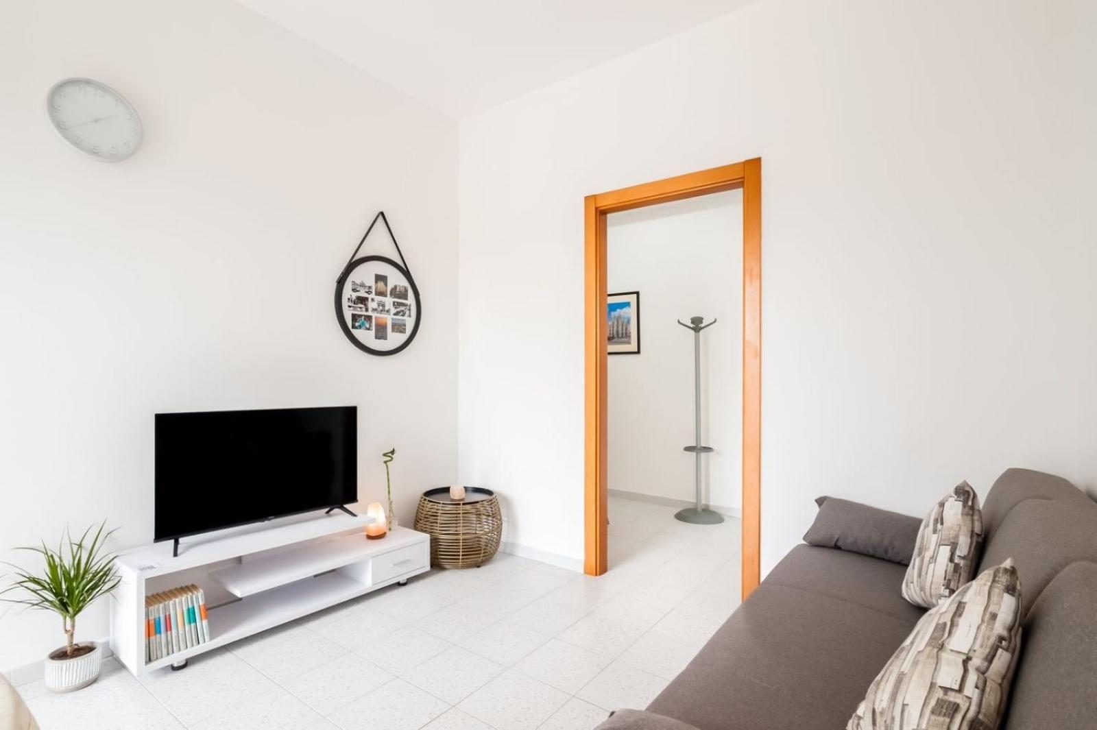 Apartment Myhome Mailand